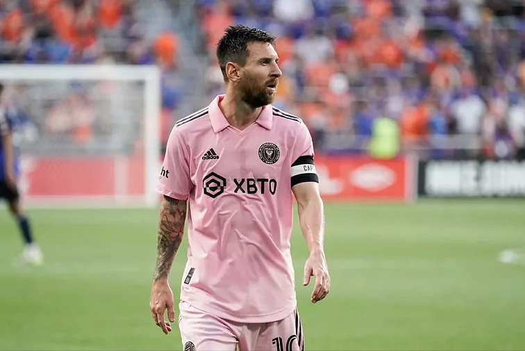 壹号娱乐官网-包含比利时队主教练称赞球员在国际比赛中表现出色的词条